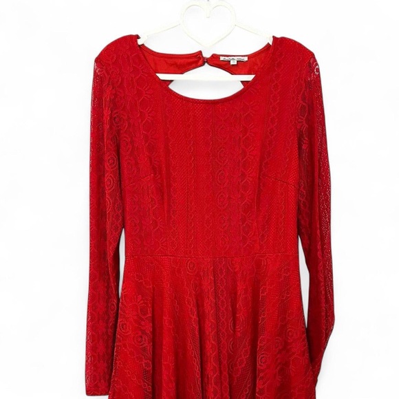 Vintage red lace dress - Picture 2 of 10